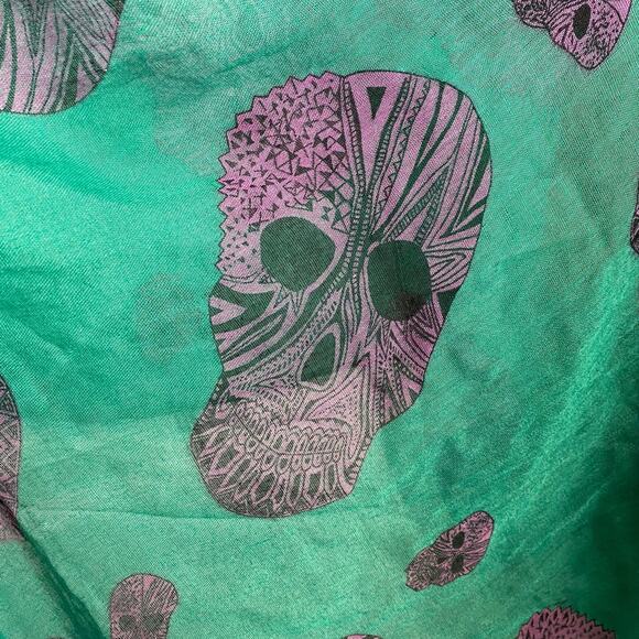 Skull Scarf Green Purple Black - Picture 4 of 13